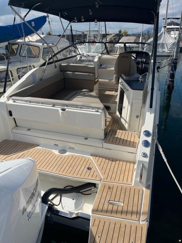 Quicksilver Activ 805 Cruiser