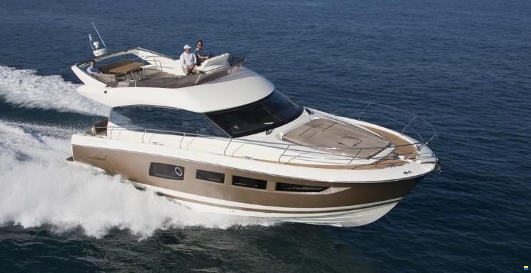 Prestige Flybridge 500