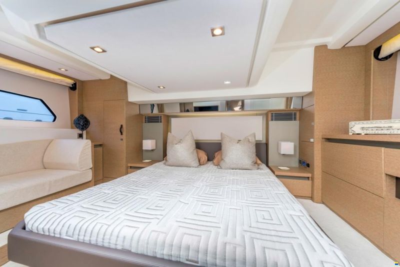 Prestige 460