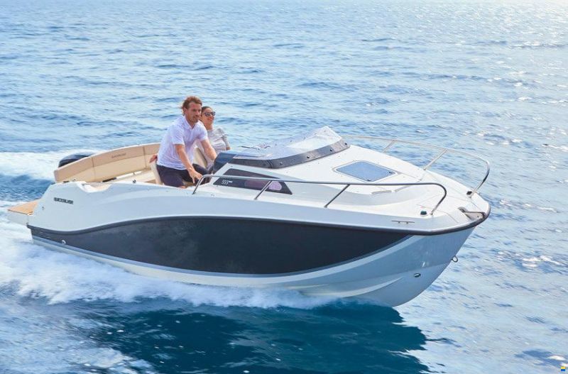 Quicksilver ACTIV 555 CABIN
