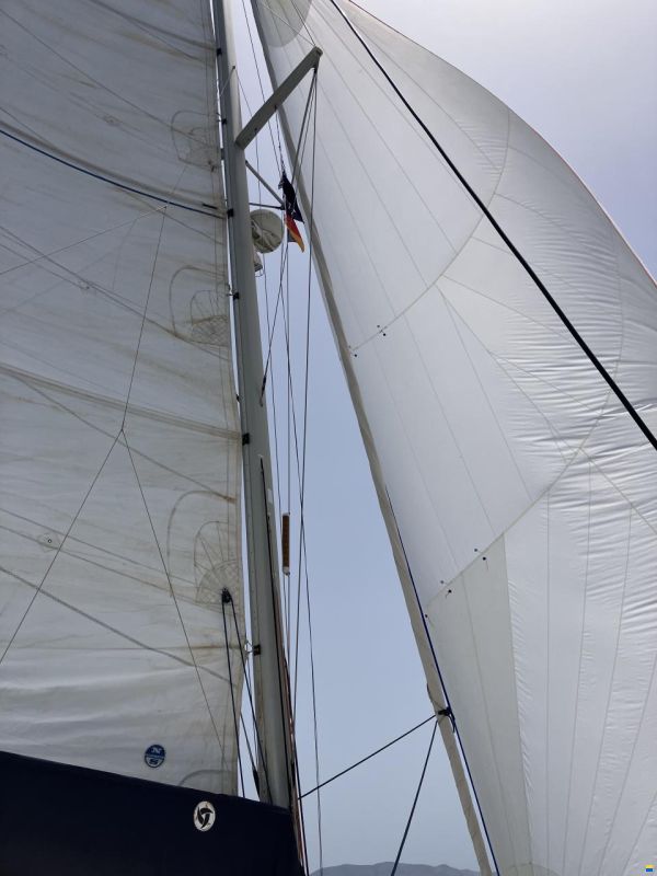 Lagoon 420 Owner's Version