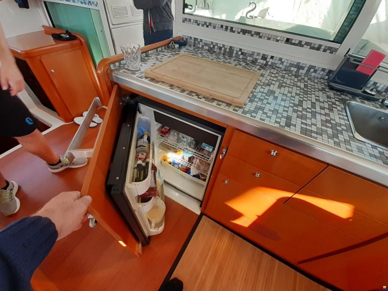 Lagoon 420 Owner's Version