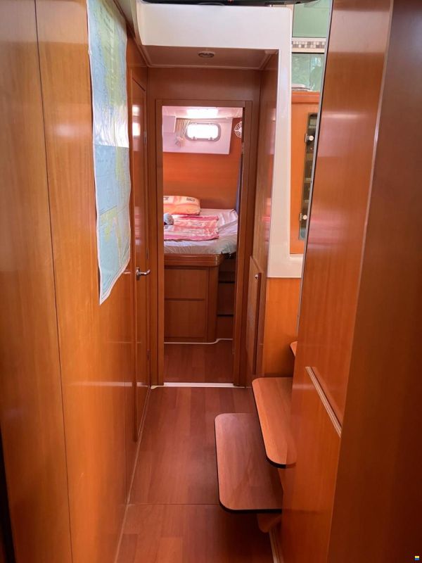 Lagoon 420 Owner's Version