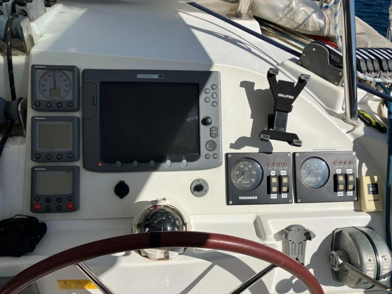Lagoon 420 Owner's Version