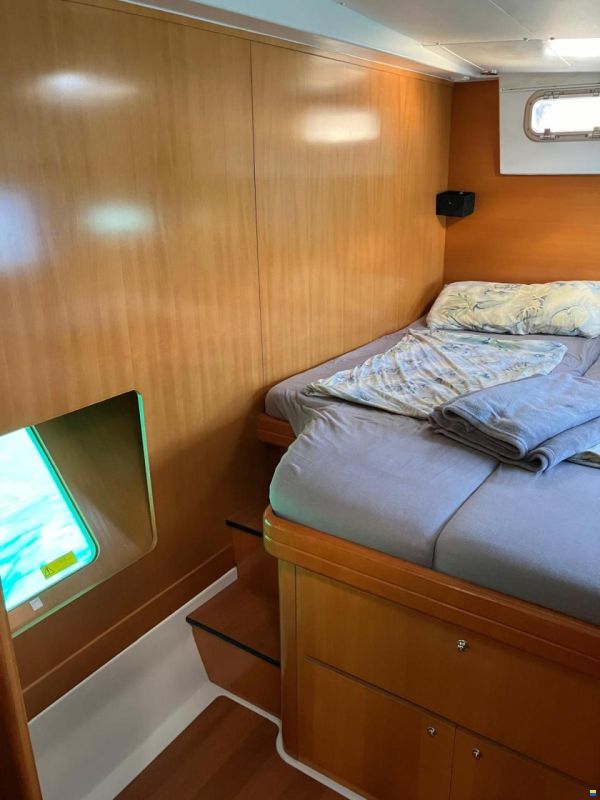 Lagoon 420 Owner's Version