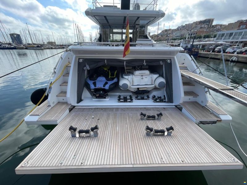 Azimut S7