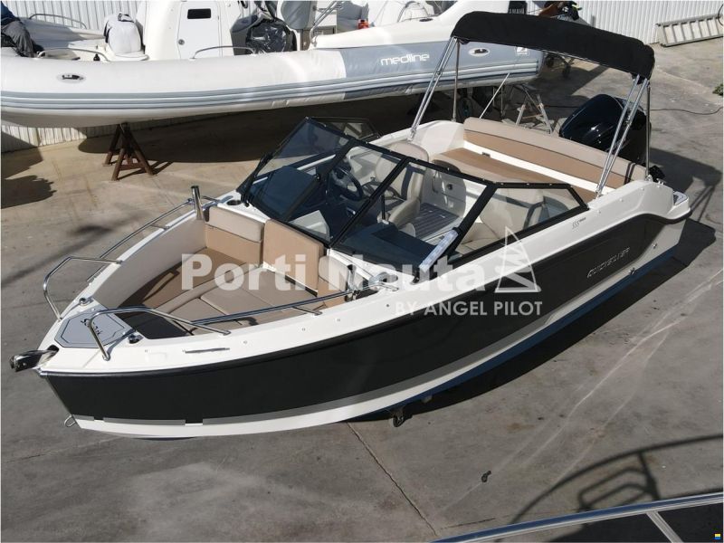 Brunswick Quicksilver Activ 555 Bowrider