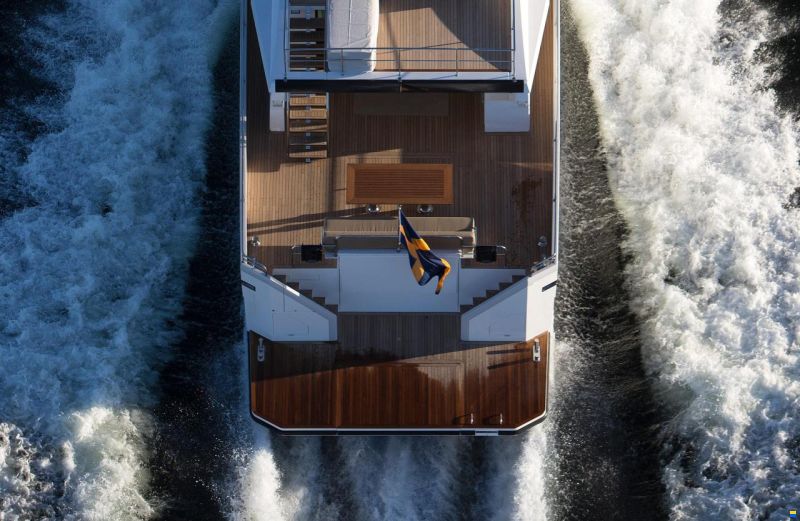 Delta Powerboats 88 carbon
