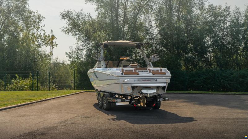 Malibu Wakesetter 23MXZ