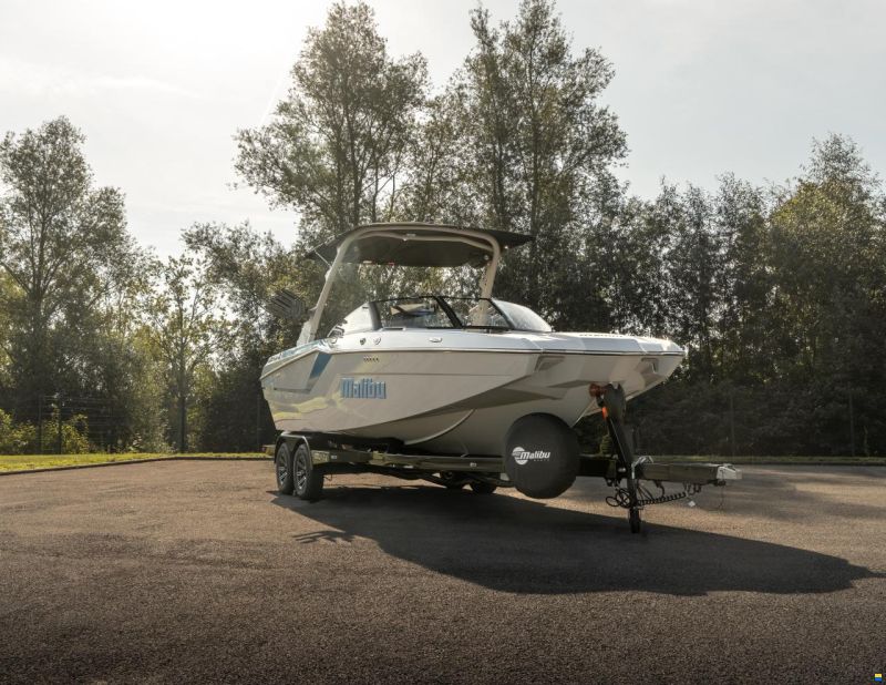 Malibu Wakesetter 23MXZ