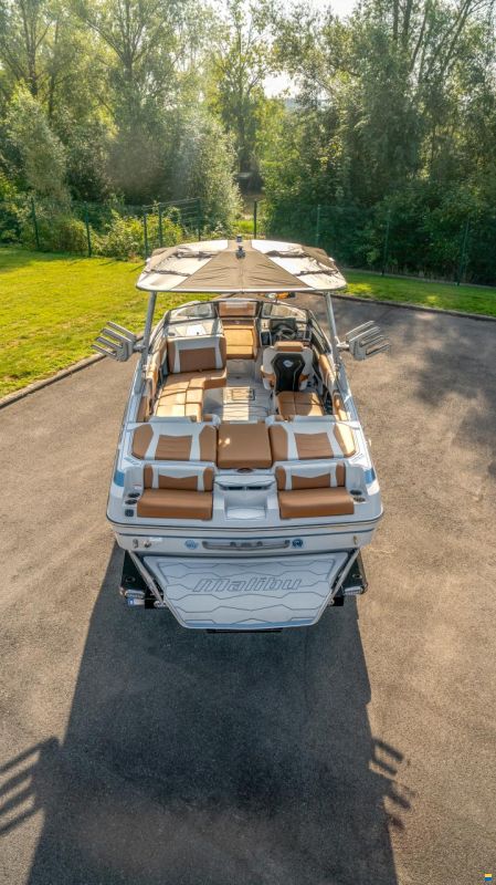 Malibu Wakesetter 23MXZ