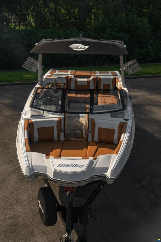 Malibu Wakesetter 23MXZ