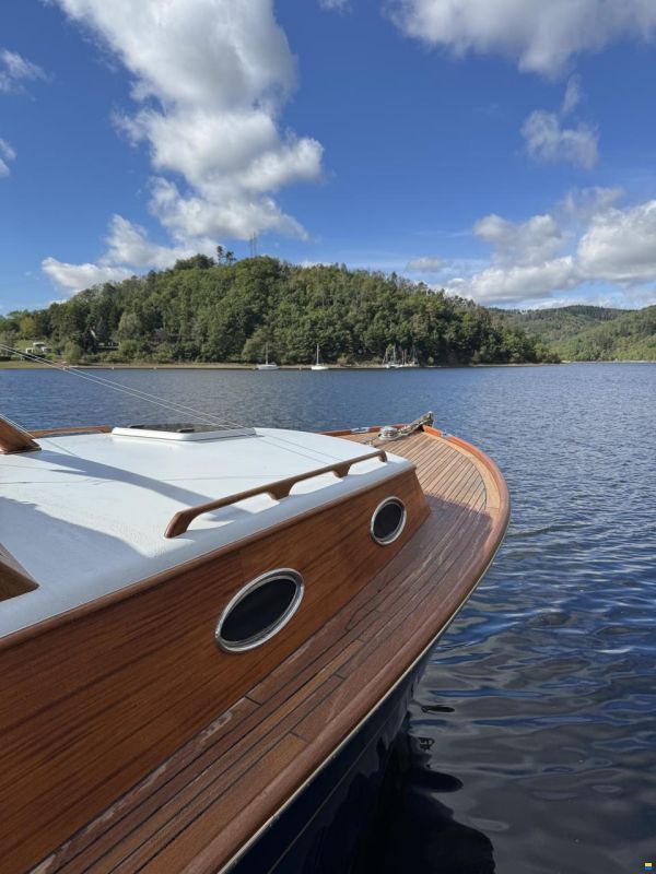 Wolstenholme Cruiser 38