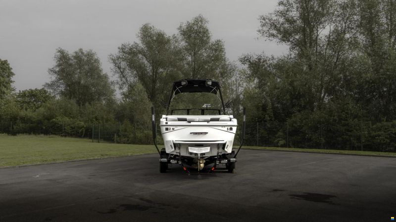 Axis T235