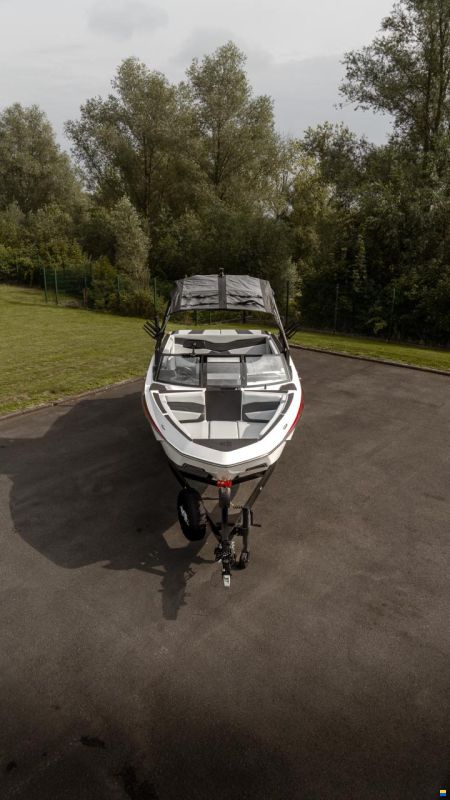 Axis T235