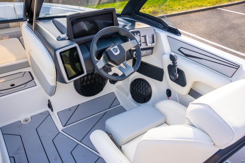 Malibu Wakesetter 21LX