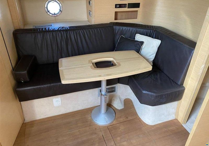 Cranchi 43
