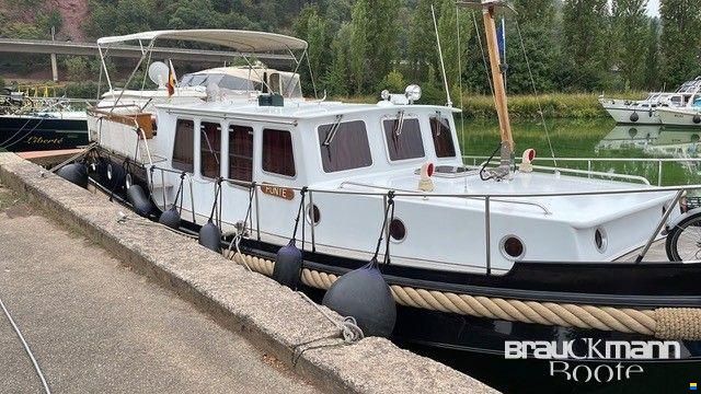 Linssen Motoryacht /Stahverdränger. classic stur