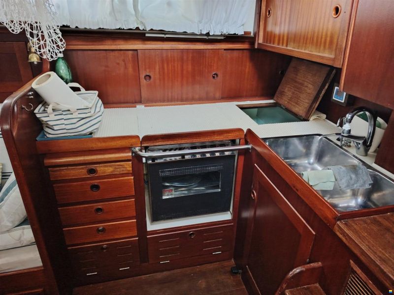 Hallberg-Rassy HR 41
