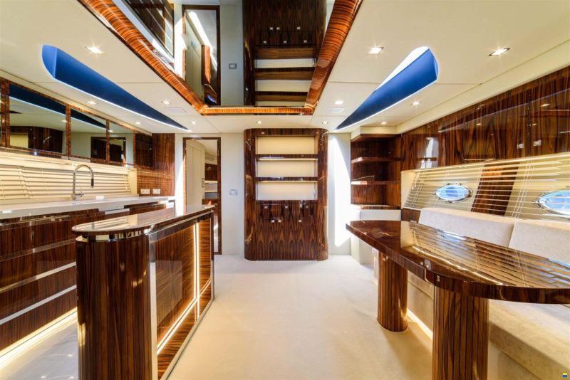 Sunseeker Predator 68