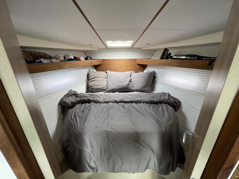 Sealine SC 35