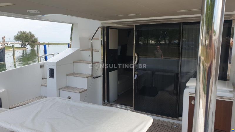 Azimut 66 Fly