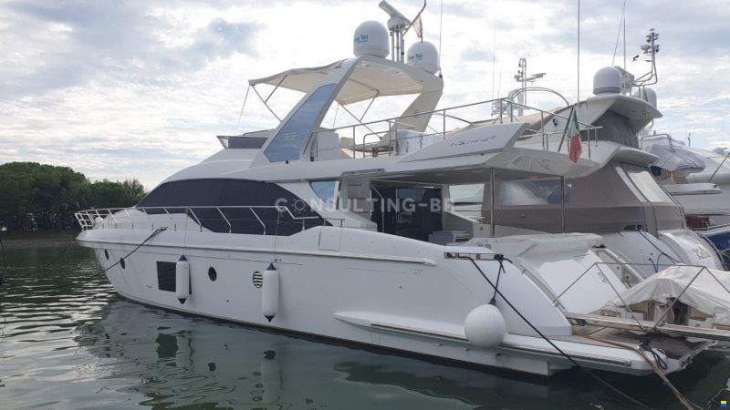 Azimut 66 Fly
