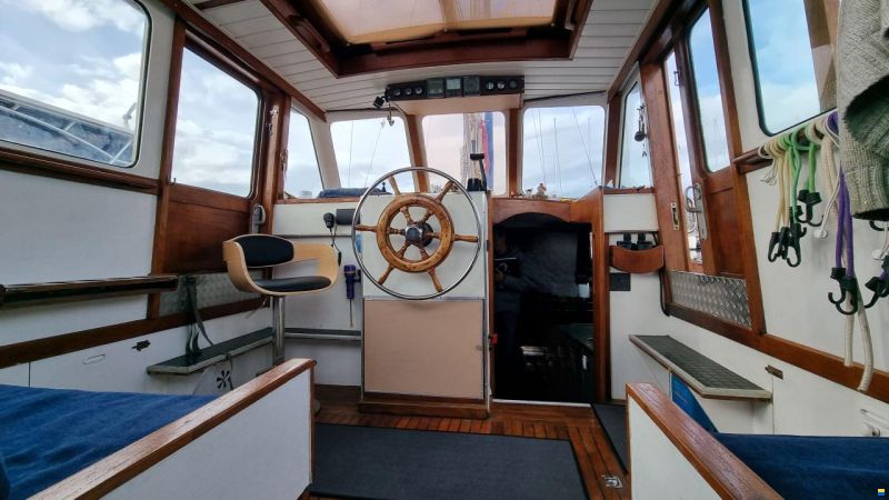 Nauticat 33