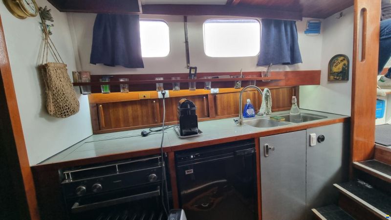 Nauticat 33