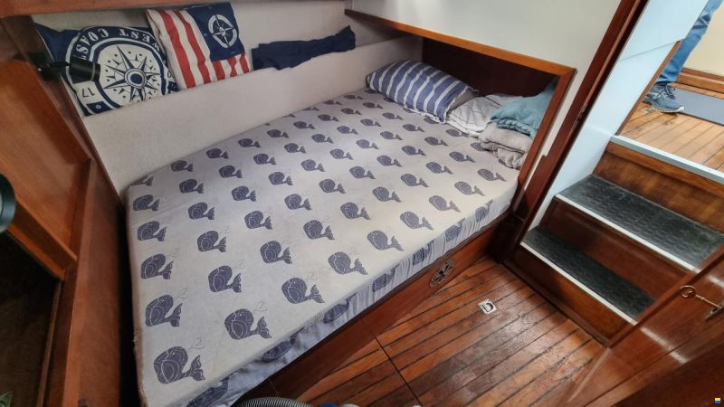 Nauticat 33