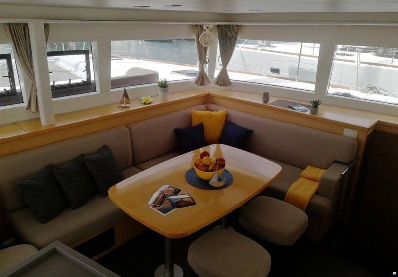 Lagoon 450 F