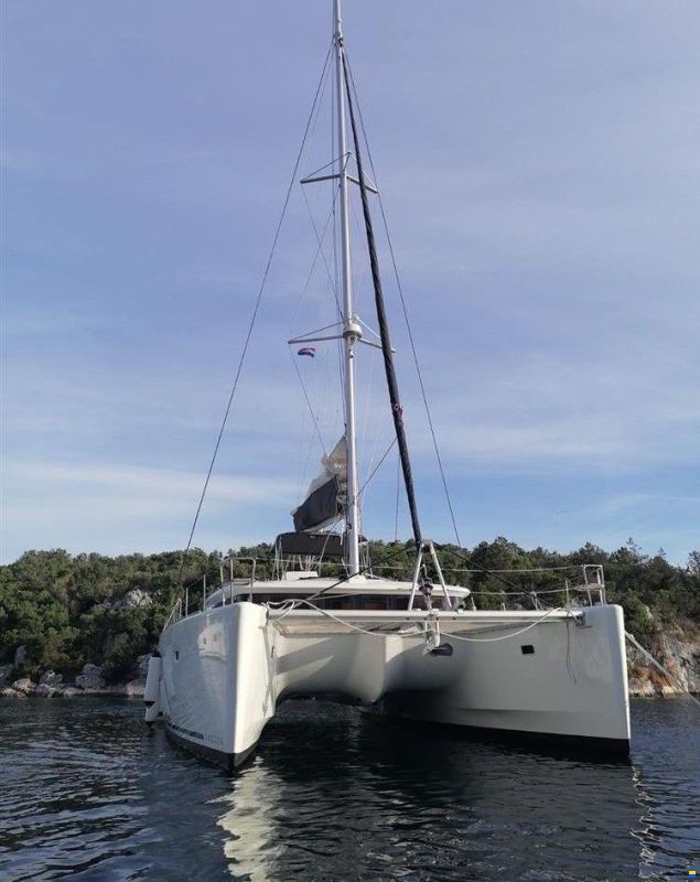 Lagoon 450 F