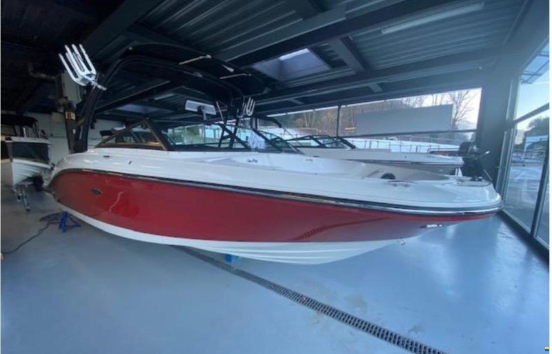 Sea Ray 210 SPX