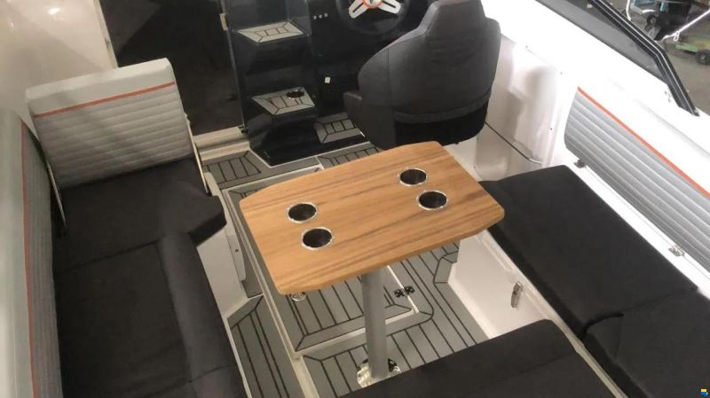 Bella 640 Daycruiser