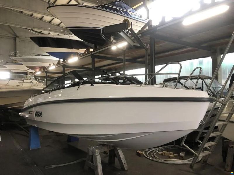 Bella 640 Daycruiser