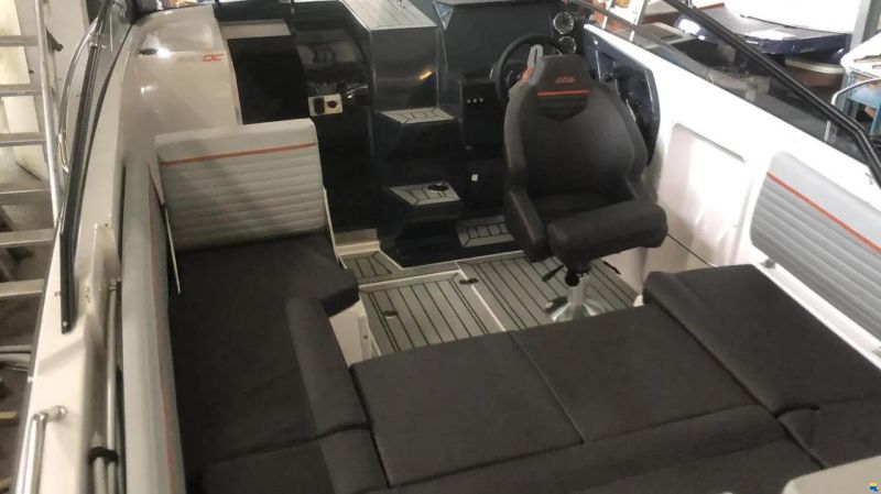 Bella 640 Daycruiser