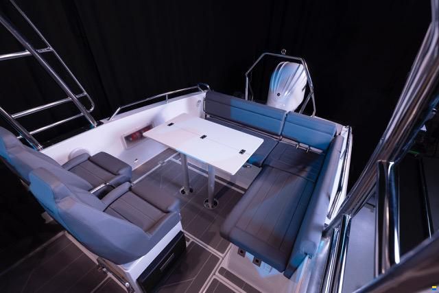 Quarken 27 T-top