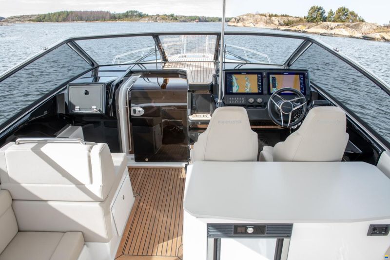 Finnmaster Daycruiser serie T9