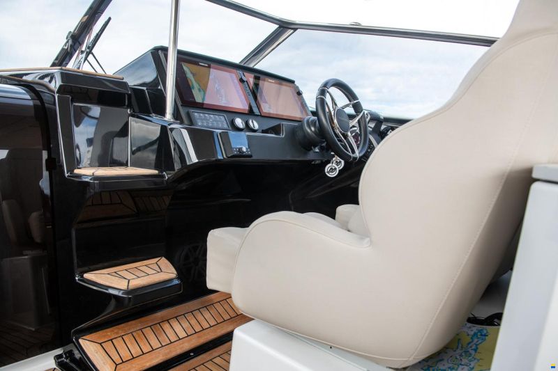 Finnmaster Daycruiser serie T9