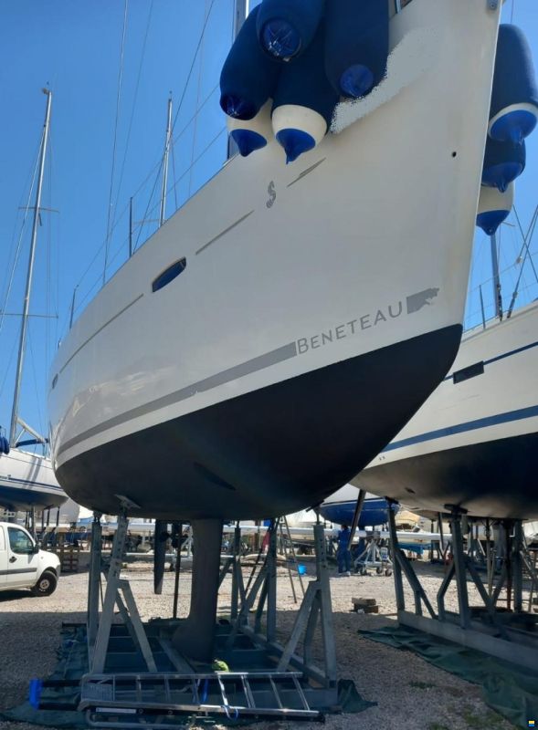 Beneteau Oceanis 43