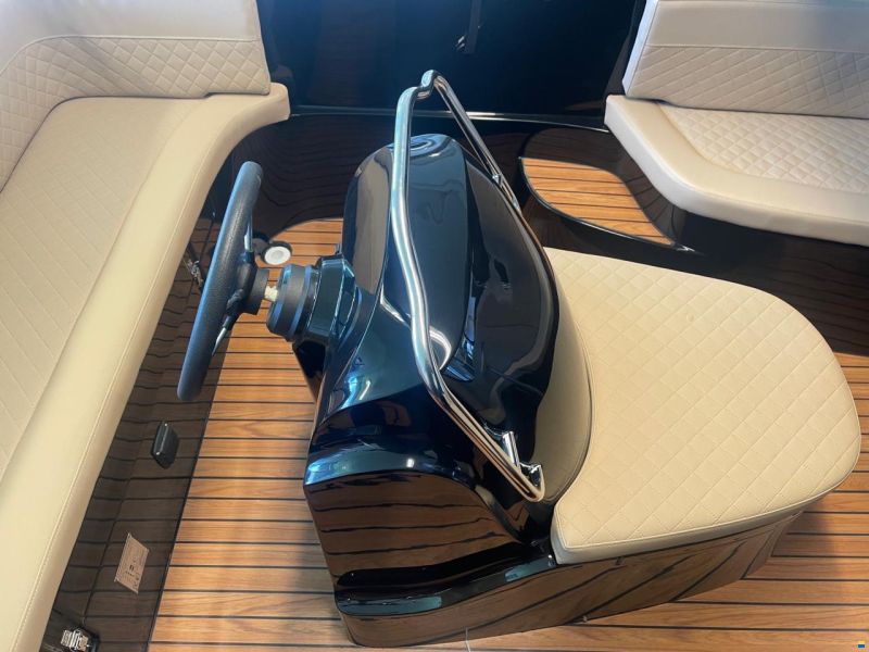 Tender Gentleman´s Launch 600XL