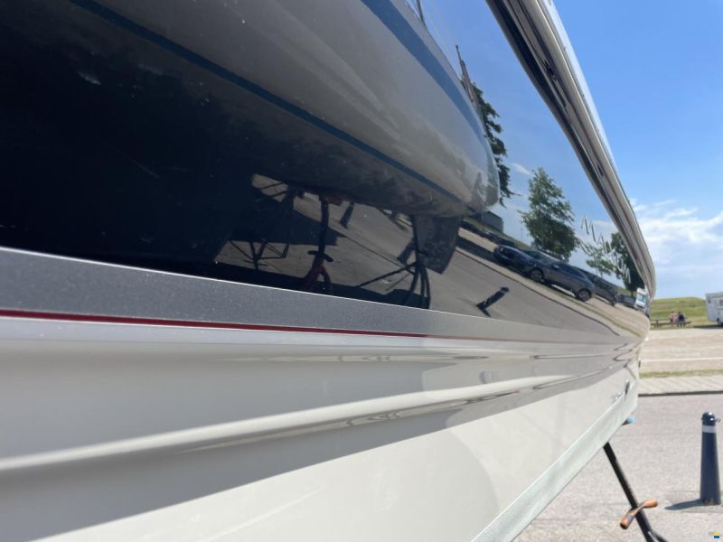 Maxum 2400 SC3
