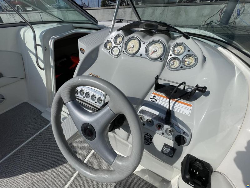 Maxum 2400 SC3