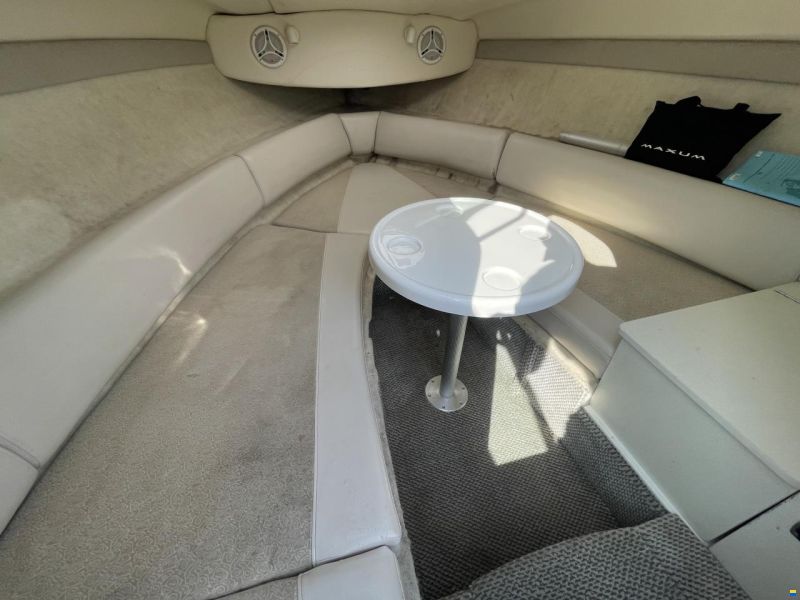 Maxum 2400 SC3