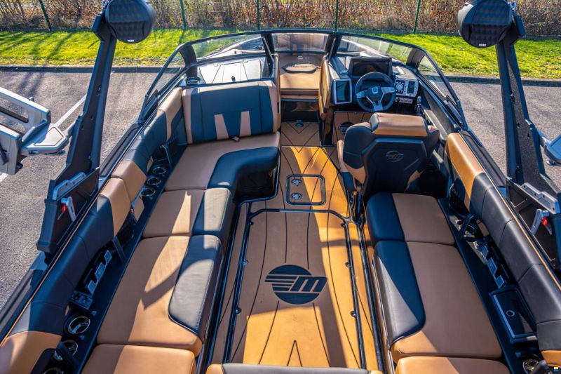 Malibu Wakesetter 23 LSV
