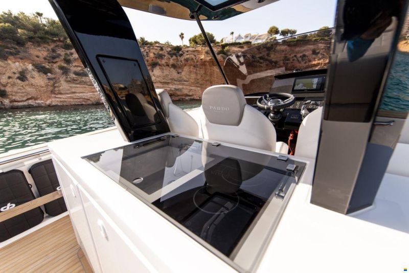 Pardo Yachts 38