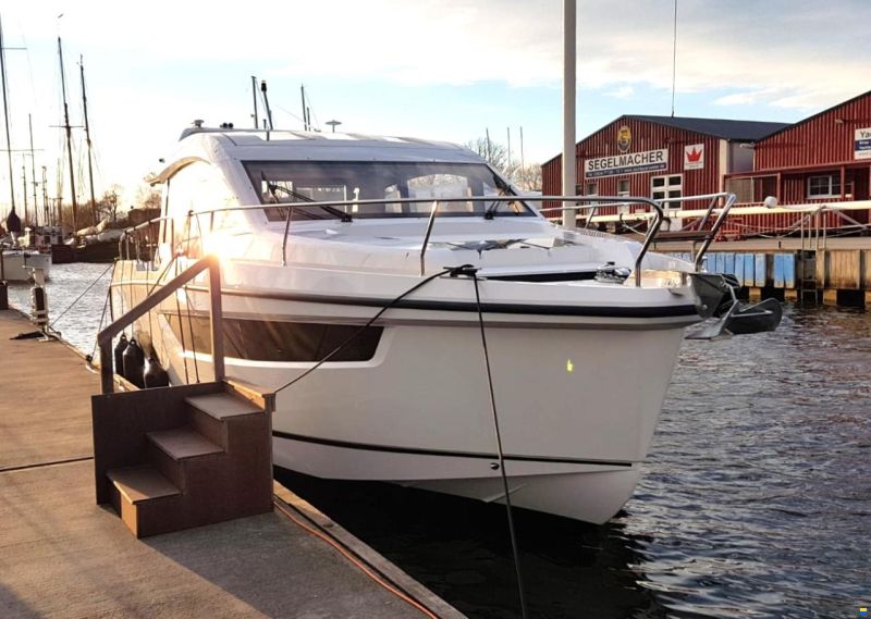 Sealine C430