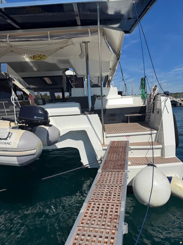 Fountaine Pajot Elba 45