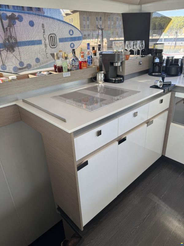 Fountaine Pajot Elba 45