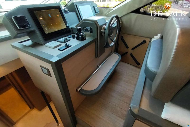Monte Carlo Yachts MCY 70